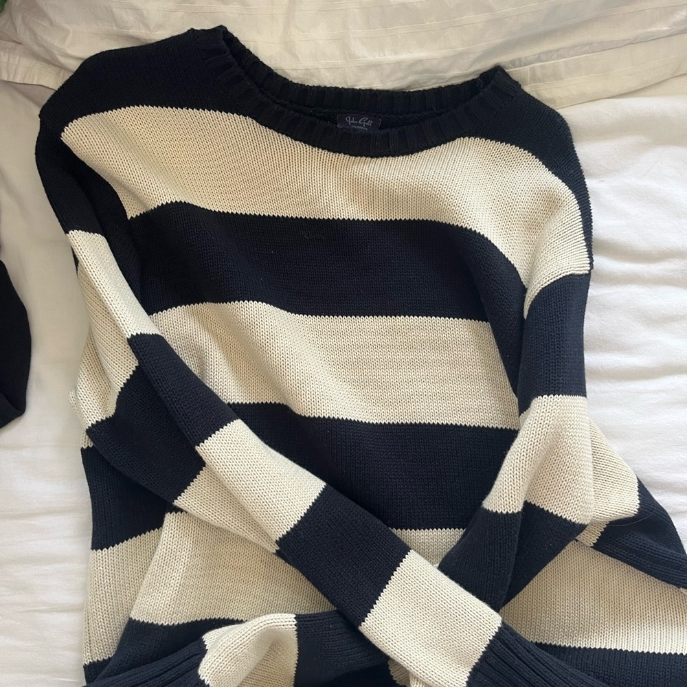 Brandi Melville navy and cream sweater